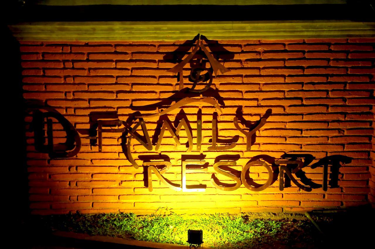 D Family Resort Anuradhapura Exterior photo