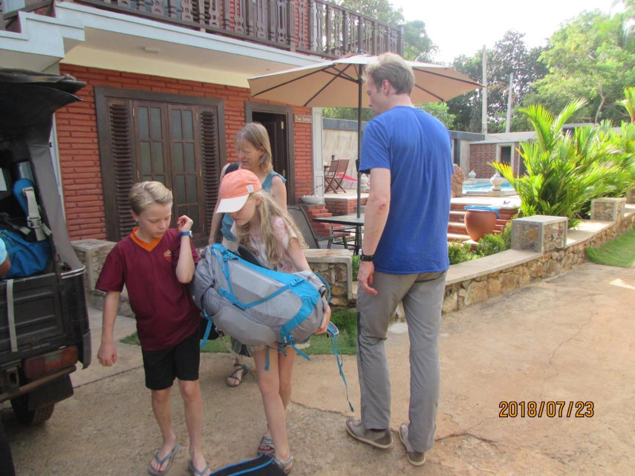 D Family Resort Anuradhapura Exterior photo